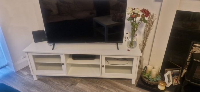 TV and TV unit