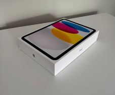 iPad A16 256GB brand new sealed