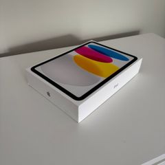 iPad A16 256GB brand new sealed