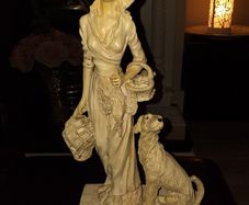 Figurines