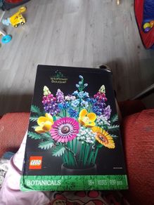 LEGO wildflower bouquet