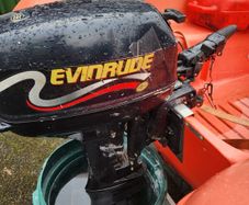 Outboard boat engine