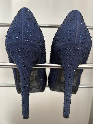 Navy High-Heels