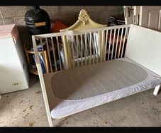 Childs cot & Mattress