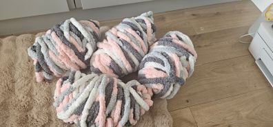 Chenille yarn