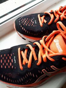 Ladies Gel Kayano Size 5