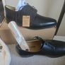 Shoes barker Image 2