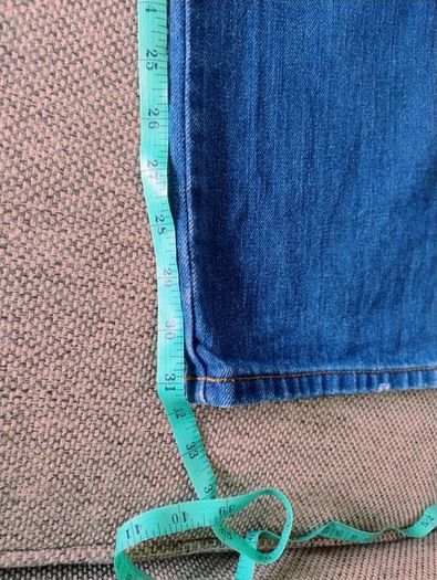 Wrangler Jeans cotton 36 inch waist and 32 inch leg in good condition see last two photos for exact measurements FREE STANDARD POSTAGE INCLUDED