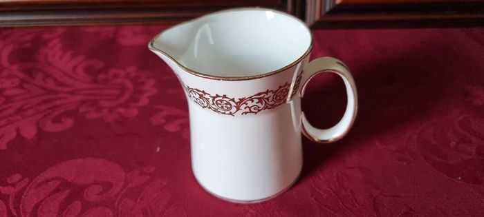 16 Piece Royal Stafford Bone China White With Gold Part Tea Set Made In England