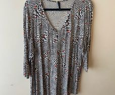 Evans blouse (size 22-24)