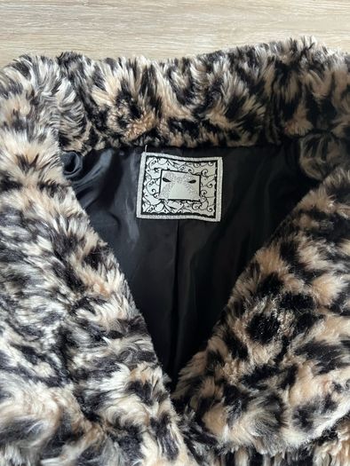 Faux fur animal print coat 10/11