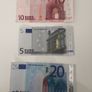 3 euro banknote 5 10 20 from  2002 circulate Image 2