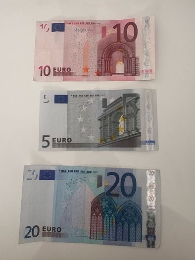 3 euro banknote 5 10 20 from  2002 circulate