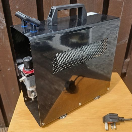 Fengda AS-186A Professional Airbrush Compressor