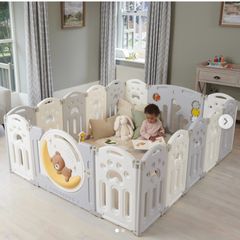 Playpen Large in Excellent Conditions