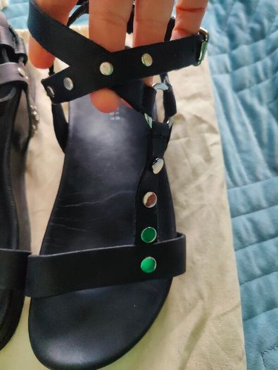 women sandals