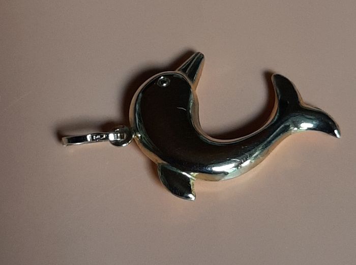 New 9ct gold charm/Pendant Dolphin new
