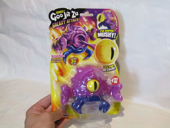 Heroes of Goo Jit Zu Ultra Rare Crusticoid Figure Brand New Sealed Rare Hard To Find