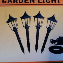New garden 4 piece lantern set
