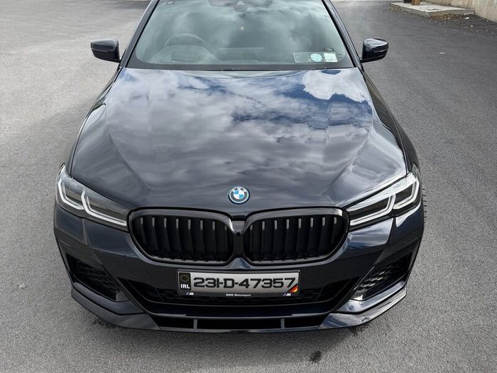 2023 BMW 530e M Sport Pro X Drive,Sunroof, 20 inch
