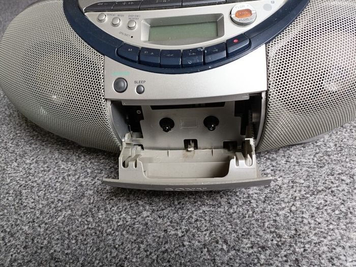Sony CFD-S35CP CD Radio Cassette-Corder + remote control