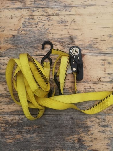 2 ratchet straps hardly used 15 each or 25 for both