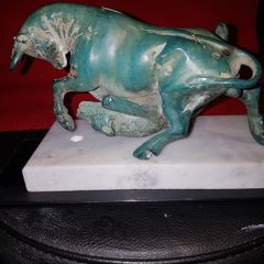 Bronze "Bull & Bear"   Sculpture on Marble Base.