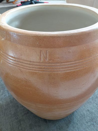 Antique French stoneware glazed pot with lid 40L