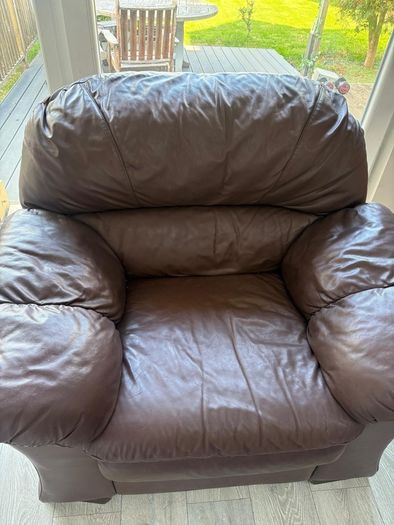FREE 3-Seater Leather Sofa & Armchair  FREE TO TAKE AWAY