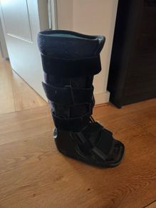 orthopaedic boot