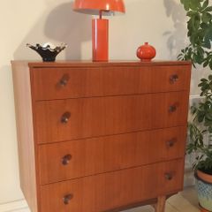 Mid Century Vintage Chest of Drawers