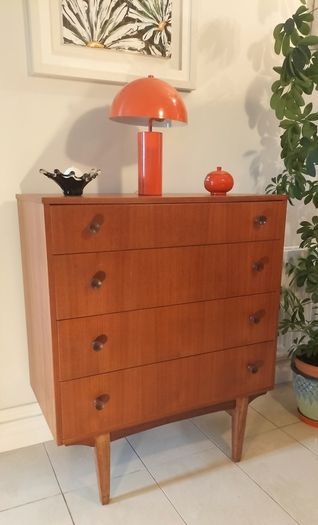 Mid Century Vintage Chest of Drawers