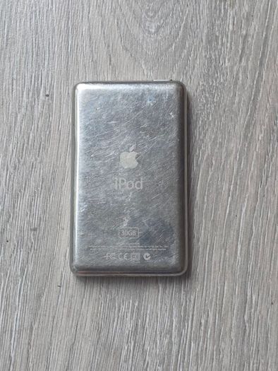 iPod 5th (5.5) Gen Classic 30gb (Free Post)
