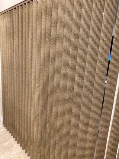 vertical window/door blind