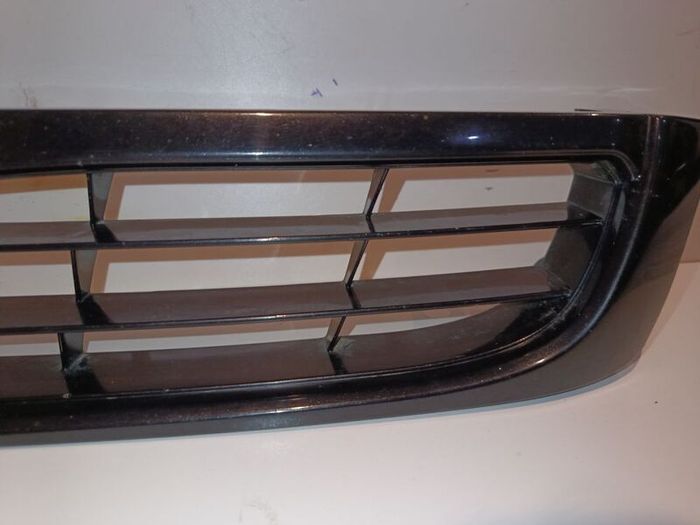 Toyota Carina E front grill