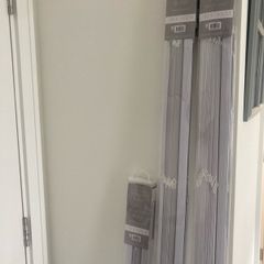 3 Venetian Blinds