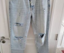 MAN Boohoo unisex distressed denim cotton jeans 34 inch waist and 31 inch leg in very good condition see last two photos for exact measurements FREE STANDARD POSTAGE INCLUDED