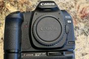 Canon 5d Mark II (body only)