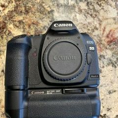 Canon 5d Mark II (body only)