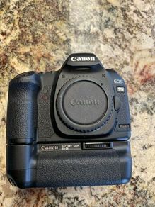 Canon 5d Mark II (body only)