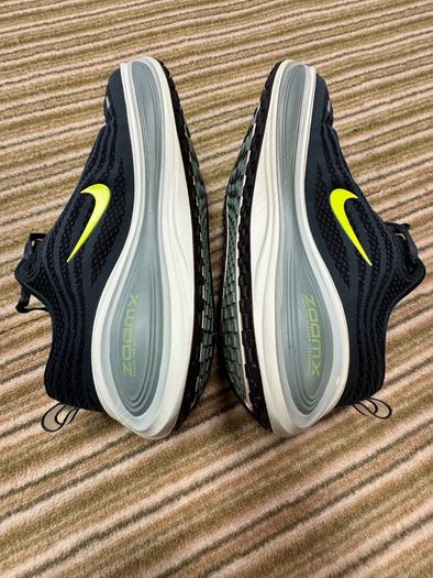 Nike vomero plus run