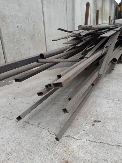 3 to 4 tons of steel lengths