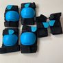 Kids Light Up Skateboard and Protective Pad Set Image 6