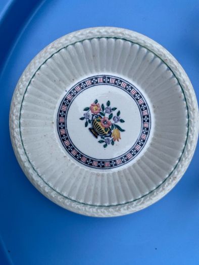 Six mismatched pretty plates/dishes
