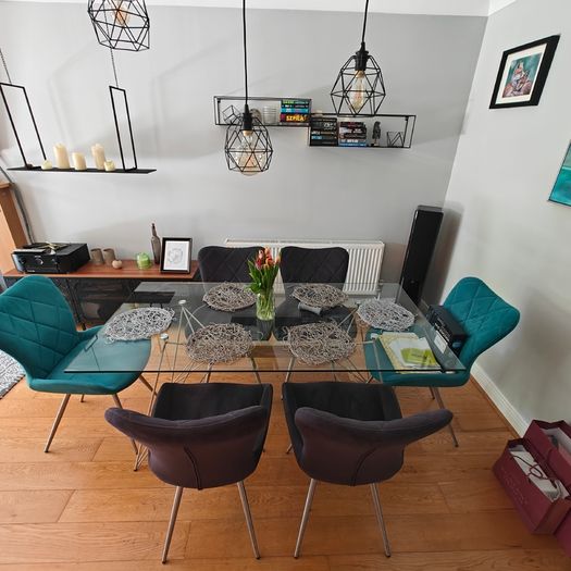Dinning table