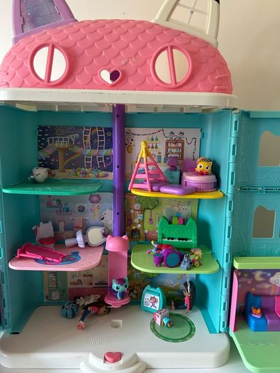 gabby doll house