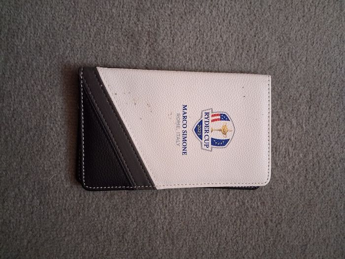 Scorecard holders