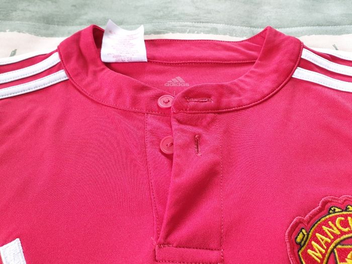 Manchester United Football Club Home Jersey 2017 to 2018 Childrens Large