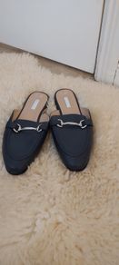 Ladies flats