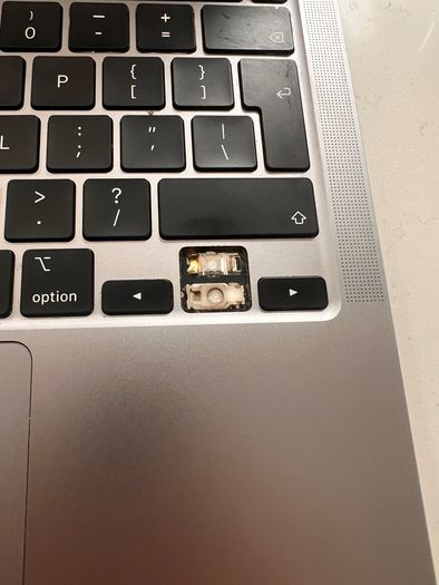 M2 MacBook Pro 13 Inch